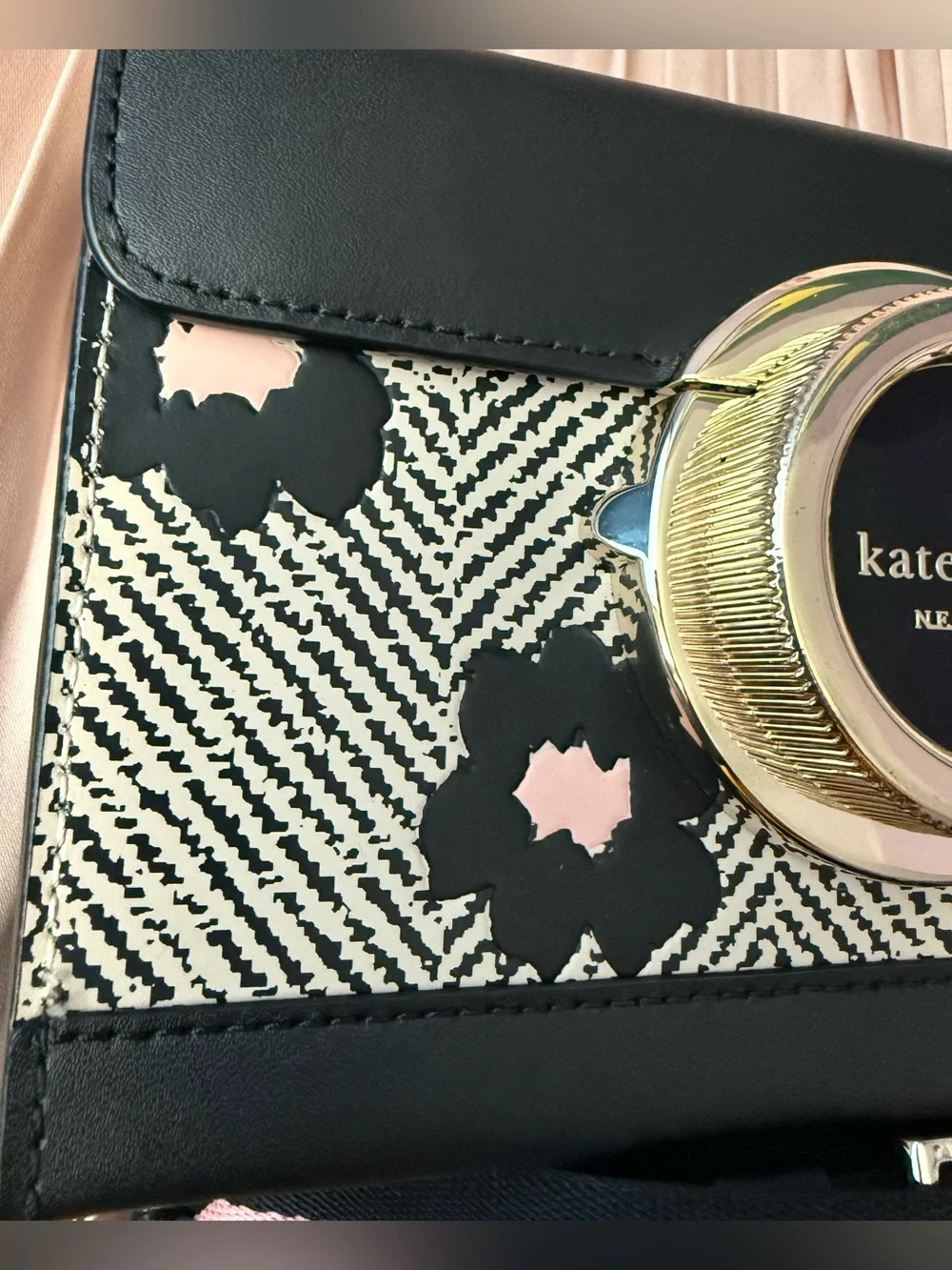 Kate Spade Oh Snap Camera Crossbody Bag